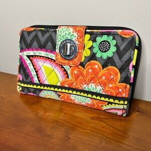 Vera Bradley colorful turnlock wallet ziggy zinnias quilted clutch purse